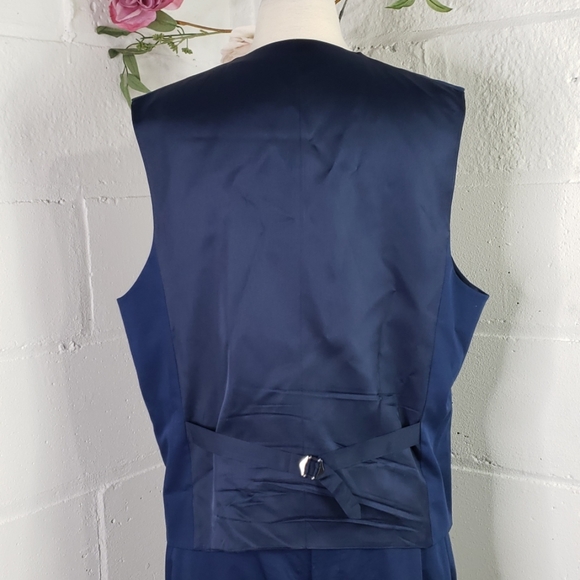 Express mens suit - Picture 4 of 7